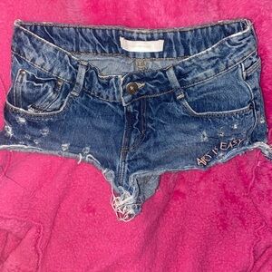 Cute Zara Jean Shorts low rise